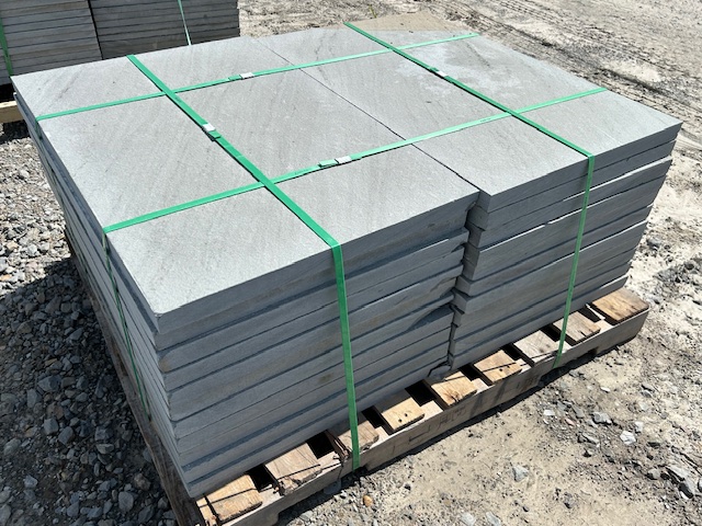 Lot 6: 3 pallets 24"x36"x1.5" Thermal Bluestone Pattern